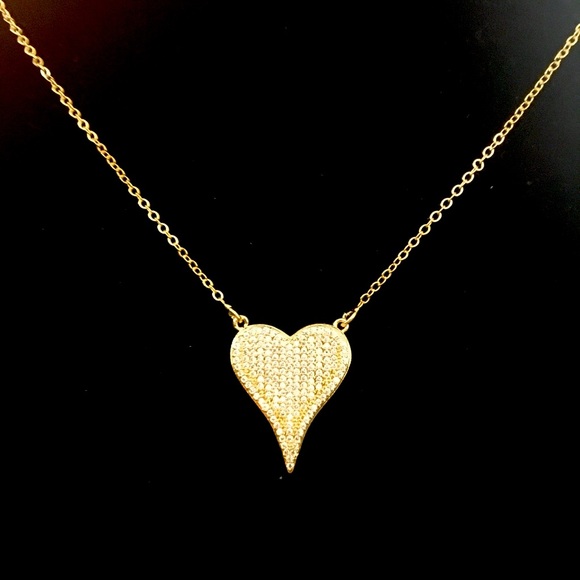 18” Pave crystal heart necklace . Perfect for everyday wear . NWT - Picture 2 of 6